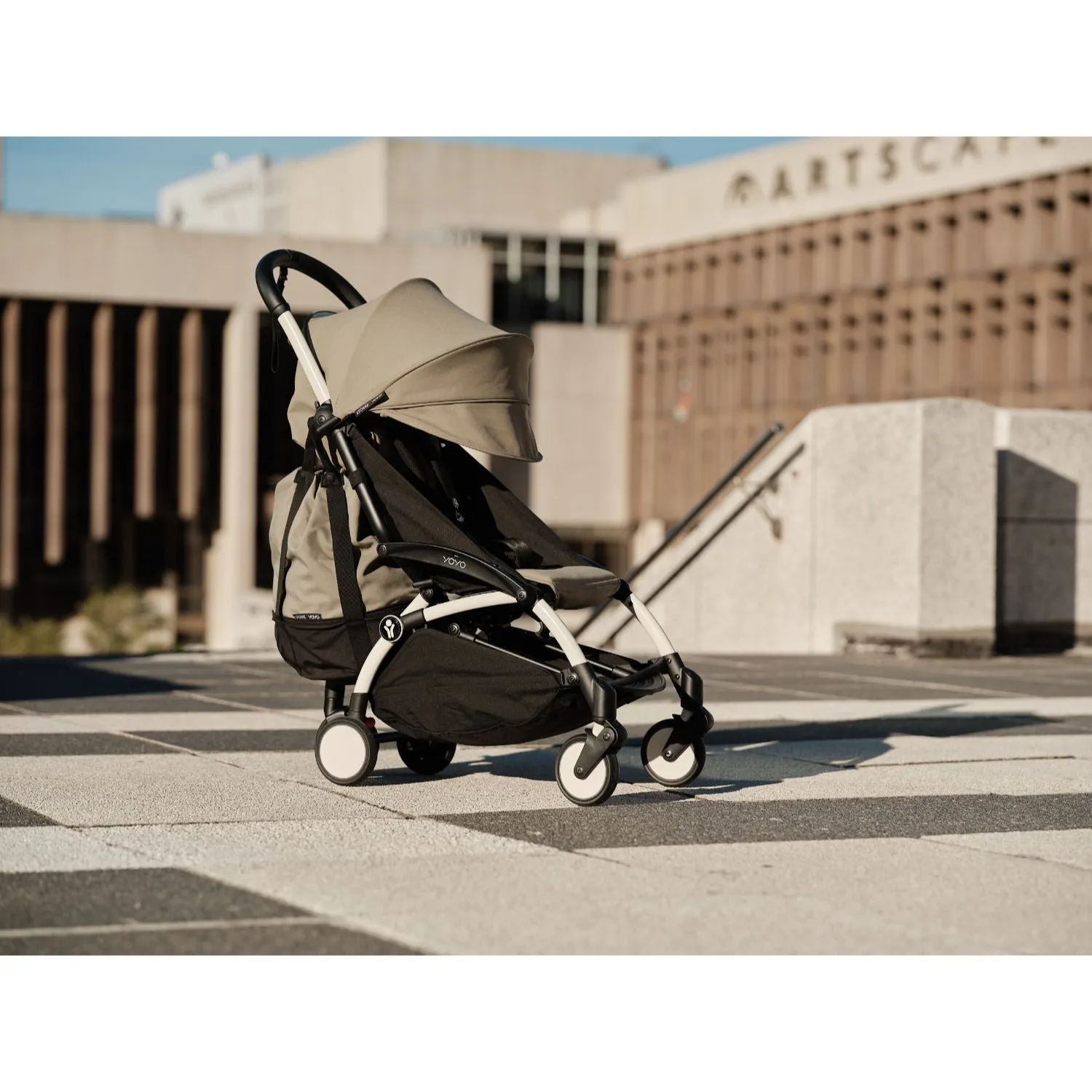 Stokke YOYO³ 0  6  Complete Baby Stroller Set - White Frame with Toffee 0  Newborn Pack & 6  Color Pack